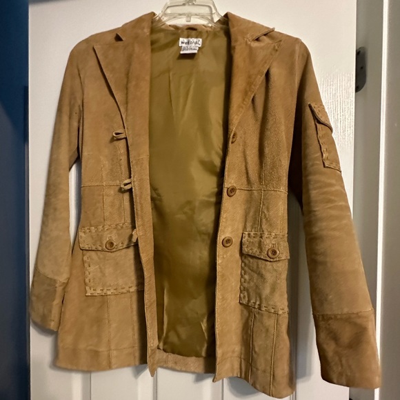 Nice thin jacket - Picture 1 of 3